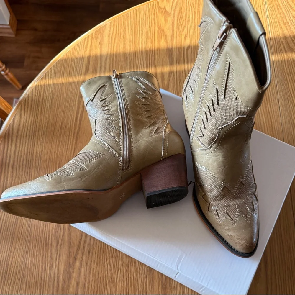 Taupe Western Ankle Boots with Stacked Heel - Picture 2 of 2